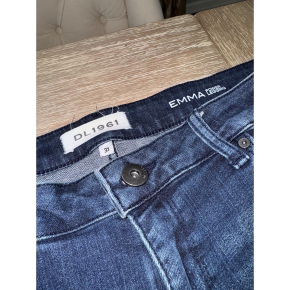 DL1961 Emma Legging Ankle Distressed Jeans Dark Wash Denim Size 31 - Picture 4 of 8